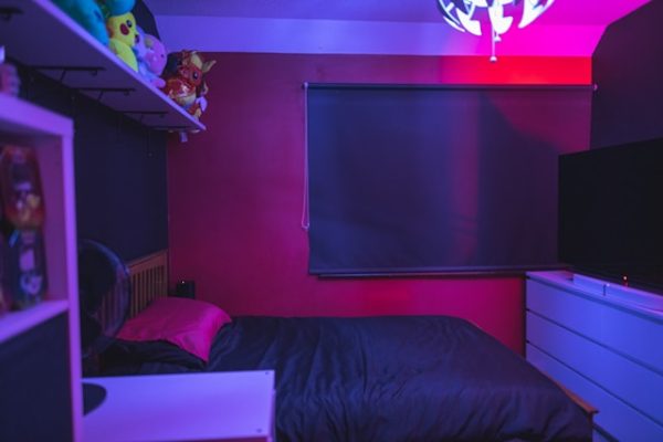 10 Astuces Créatives pour Aménager une Petite Chambre d’Ado avec Style